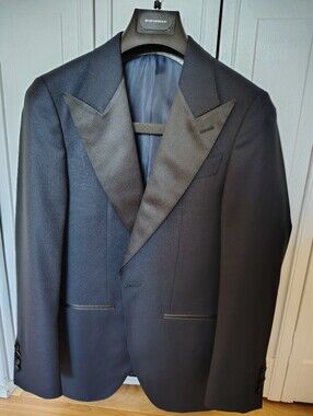 Spier and Mackay 34-36 midnight Navy tuxedo jacket
